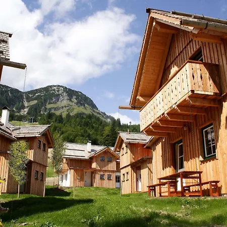 Holiday Alpen Parks.4 *